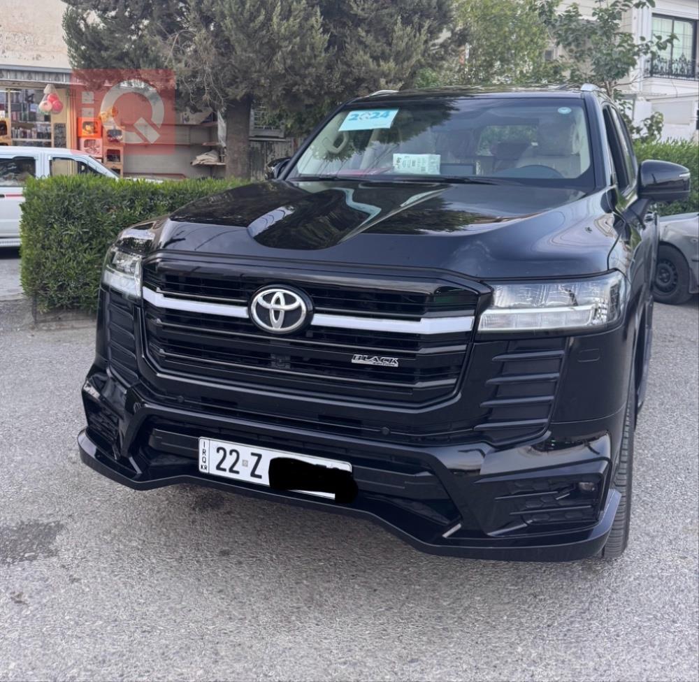 تۆیۆتا لاند کروزەر